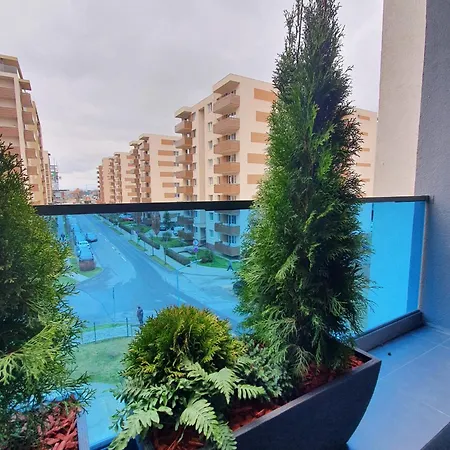 Apartment Tzuba Luxury Coresi Mall *
