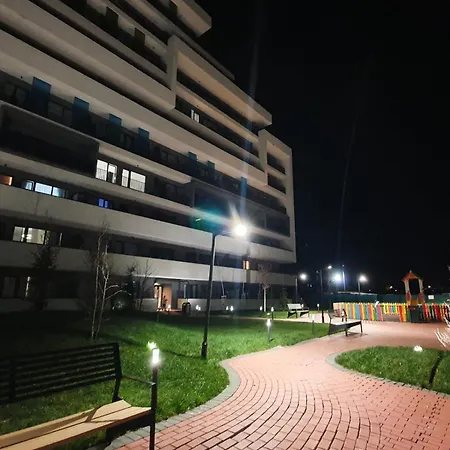 Apartment Tzuba Luxury Coresi Mall