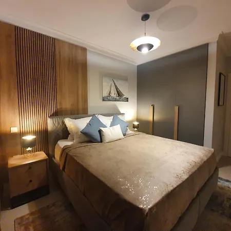 Appartement Tzuba Luxury Coresi Mall