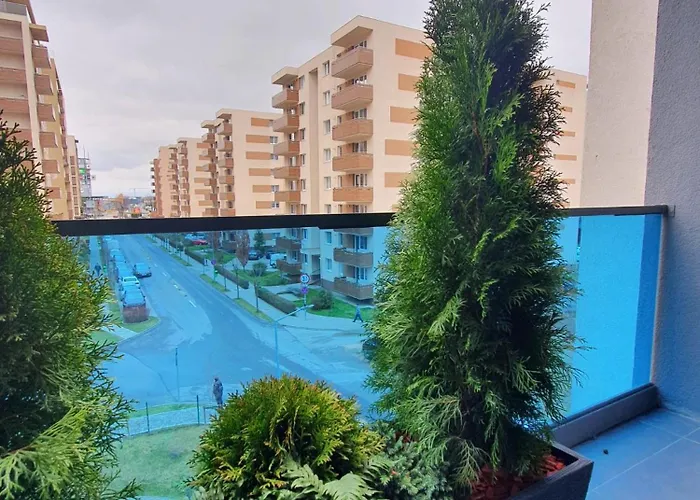 Apartment Tzuba Luxury Coresi Mall *