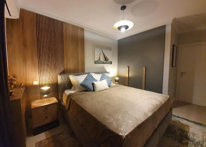 Lejlighed Tzuba Luxury Coresi Mall